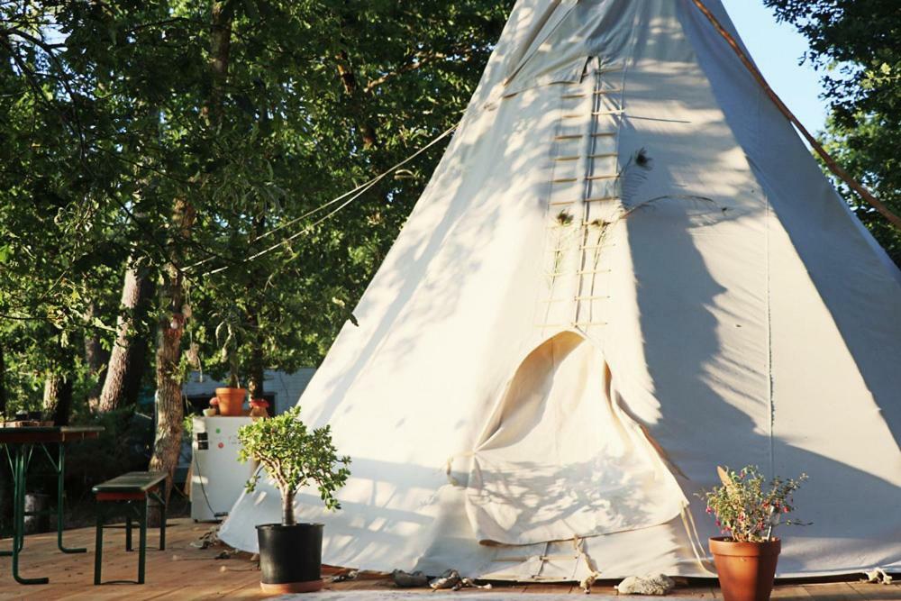 Tipi Lodge Dans La Foret Mimizan Exterior foto